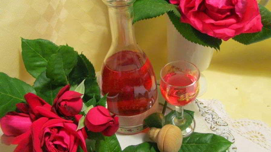 Liquore di rose